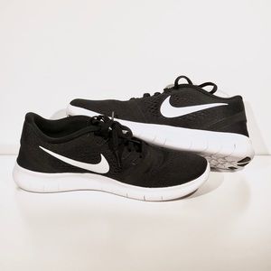Nike Women’s Free RN Running Shoes (Size 7.5)